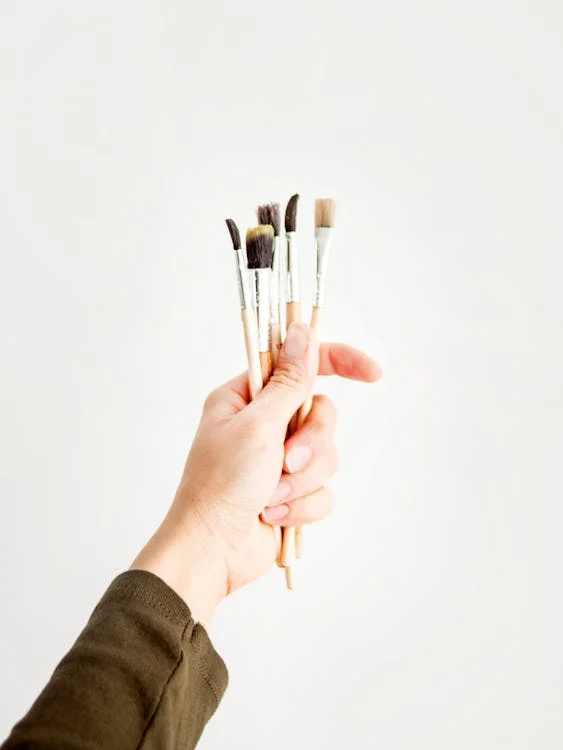 How to Store Your Brushes After Cleaning?
